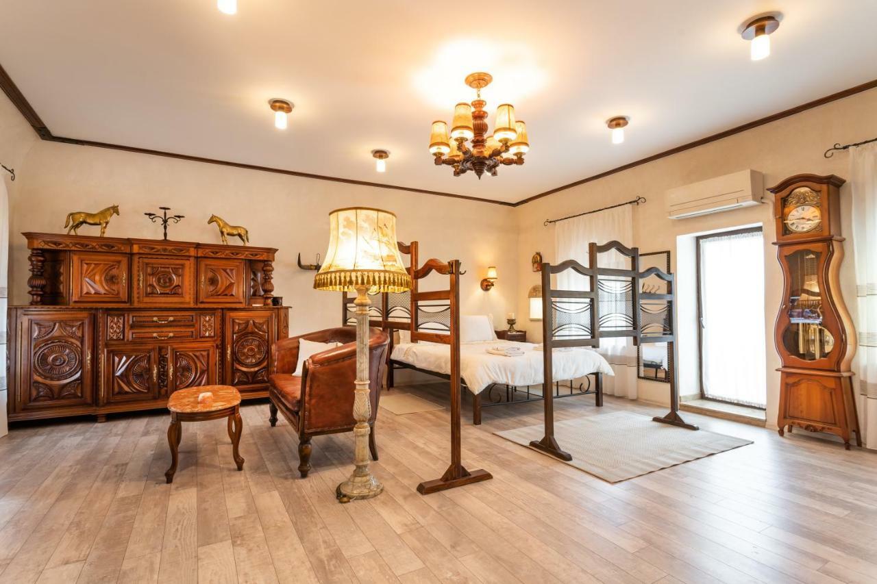 Historic Apartment In The Heart Of The City Wielkie Tyrnowo Zewnętrze zdjęcie
