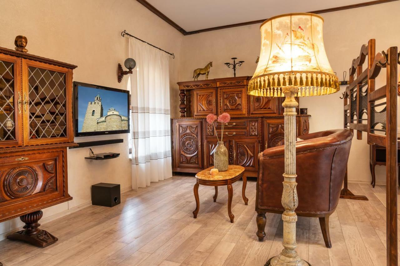 Historic Apartment In The Heart Of The City Wielkie Tyrnowo Zewnętrze zdjęcie