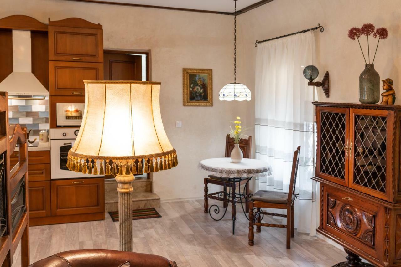 Historic Apartment In The Heart Of The City Wielkie Tyrnowo Zewnętrze zdjęcie