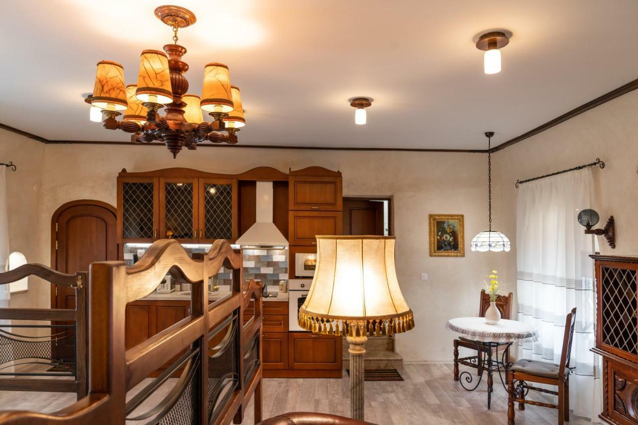 Historic Apartment In The Heart Of The City Wielkie Tyrnowo Zewnętrze zdjęcie